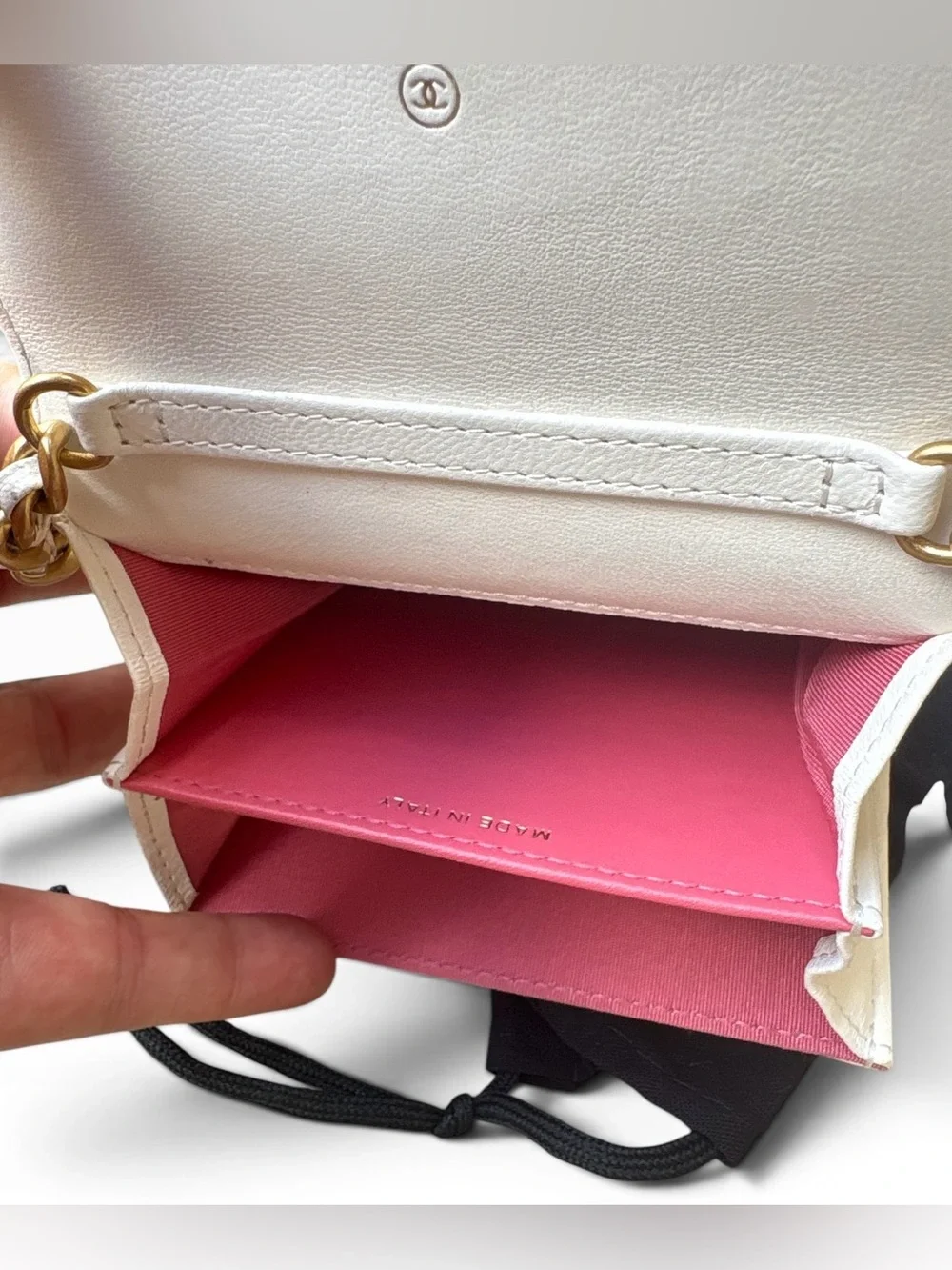 CHANEL 19 O-Coin Purse White Chain Crossbody